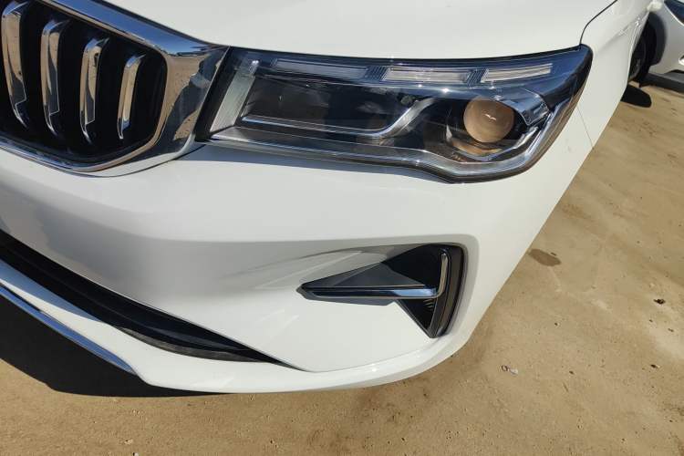 Used Geely Auto Emgrand 2025 4th Generation 1.5L Manual - Starry Edition Left Front Headlight