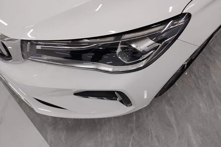 Used Geely Auto Emgrand 2025 4th Generation 1.5L CVT Flagship Version Left Front Headlight