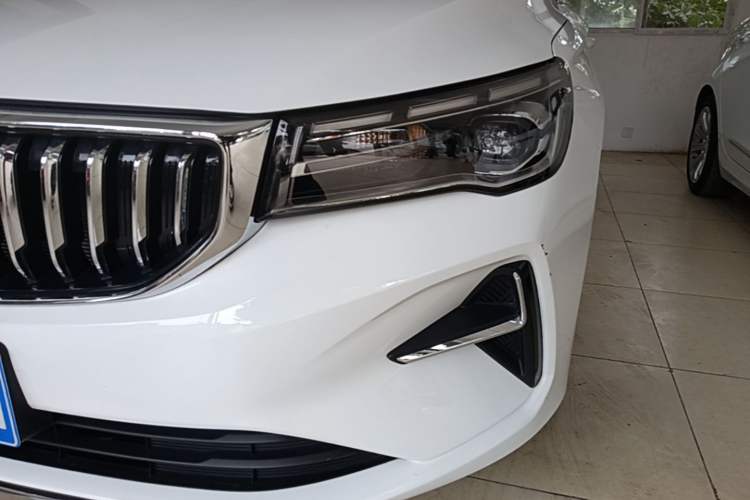 Used Geely Auto Emgrand 2025 4th Generation 1.5L CVT Luxury Version Left Front Headlight