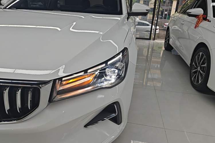 Used Geely Auto Emgrand 2025 4th Generation 1.5L CVT Luxury Version Left Front Headlight