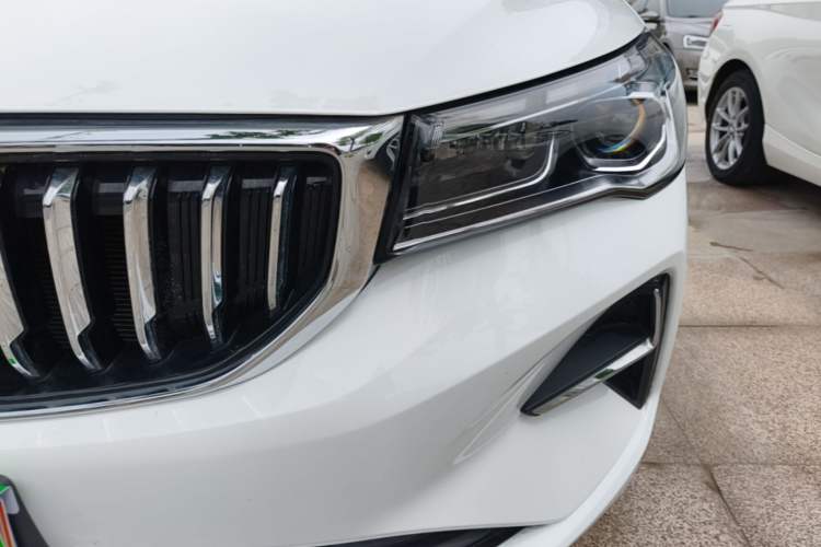 Used Geely Auto Emgrand 2025 4th Generation 1.5L Manual – Dragon Edition Left Front Headlight