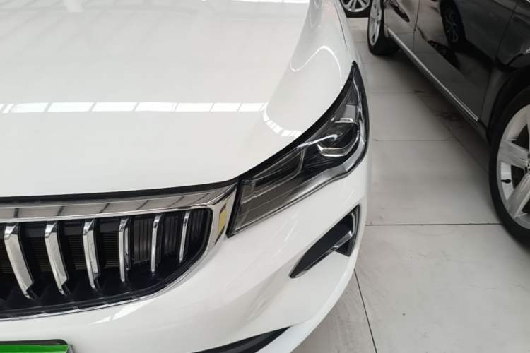 Used Geely Auto Emgrand 2025 4th Generation 1.5L CVT Longteng Edition Left Front Headlight
