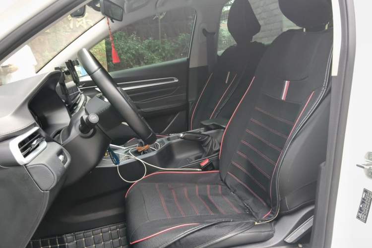 Used Geely Auto Emgrand 2025 4th Generation 1.5L Manual – Dragon Edition Left Front Seat