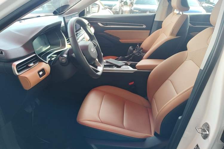Used Geely Auto Emgrand 2025 4th Generation 1.5L CVT Flagship Version Left Front Seat