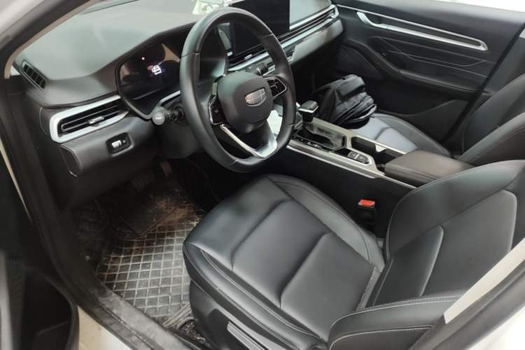 Used Geely Auto Emgrand 2025 4th Generation 1.5L CVT Longteng Edition Left Front Seat