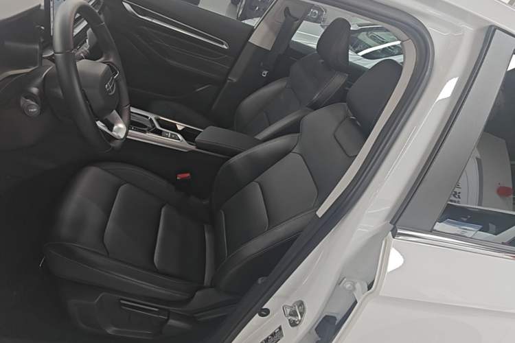 Used Geely Auto Emgrand 2025 4th Generation 1.5L CVT Luxury Version Left Front Seat