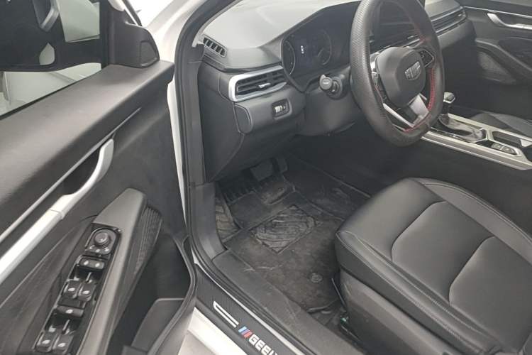 Used Geely Auto Emgrand 2025 4th Generation 1.5L CVT Starry Edition Left Front Seat