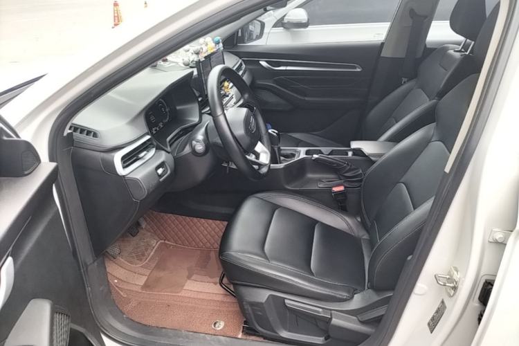 Used Geely Auto Emgrand 2025 4th Generation 1.5L Manual – Dragon Edition Left Front Seat