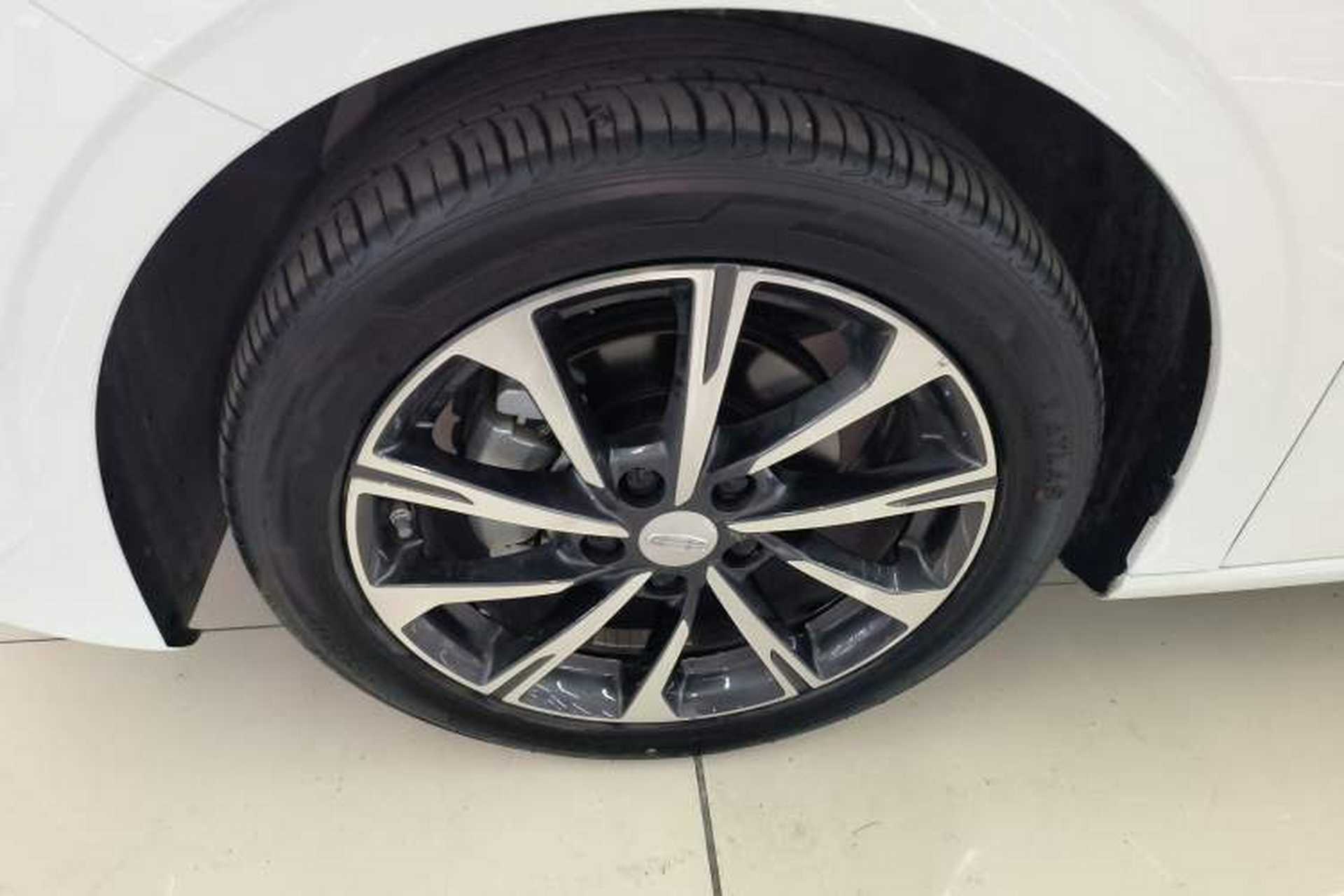 Used Geely Auto Emgrand 2025 4th Generation 1.5L CVT Luxury Version Left Front Wheel Hub