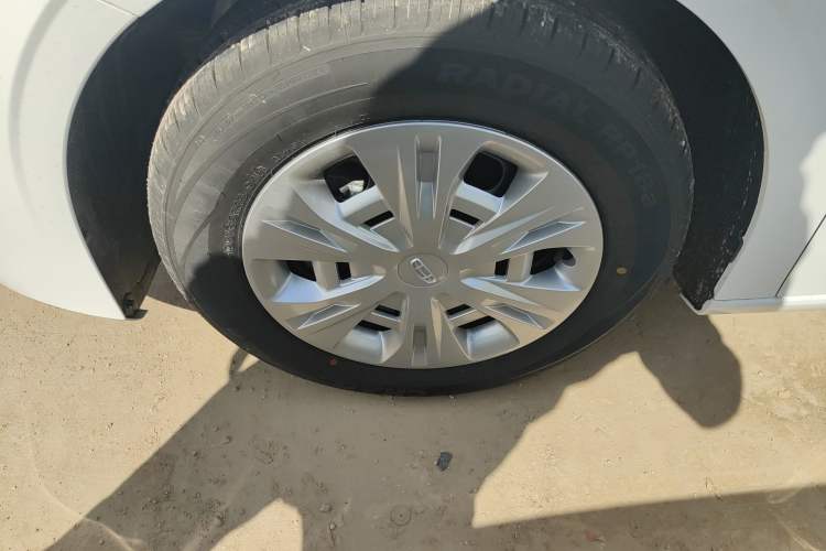 Used Geely Auto Emgrand 2025 4th Generation 1.5L Manual - Starry Edition Left Front Wheel Hub