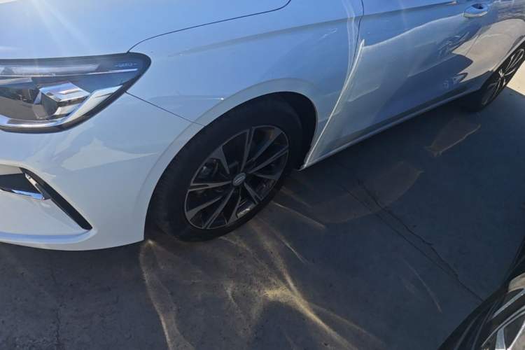Used Geely Auto Emgrand 2025 4th Generation 1.5L CVT Flagship Version Left Front Wheel Hub