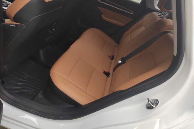 Used Geely Auto Emgrand 2025 4th Generation 1.5L CVT Flagship Version Left Rear Seat