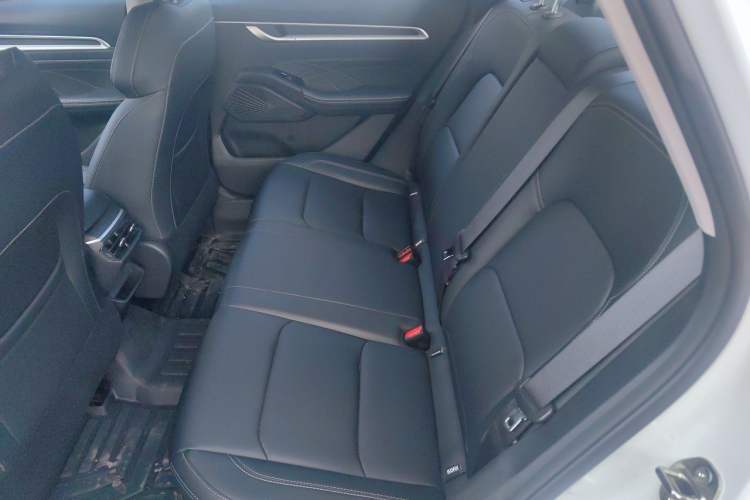 Used Geely Auto Emgrand 2025 4th Generation 1.5L CVT Starry Edition Left Rear Seat