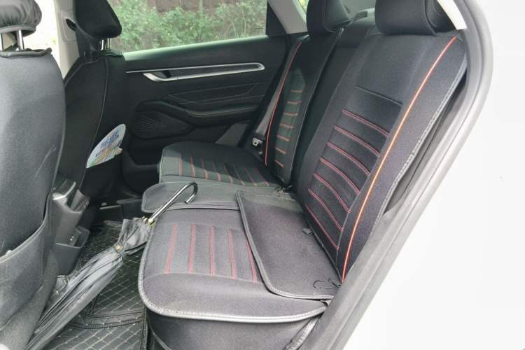 Used Geely Auto Emgrand 2025 4th Generation 1.5L Manual – Dragon Edition Left Rear Seat