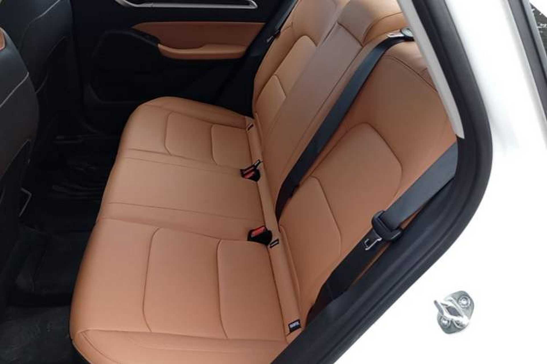 Used Geely Auto Emgrand 2025 4th Generation 1.5L CVT Flagship Version Left Rear Seat