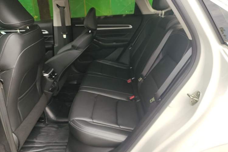 Used Geely Auto Emgrand 2025 4th Generation 1.5L CVT Luxury Version Left Rear Seat