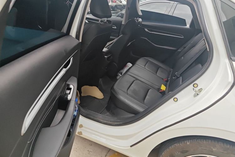 Used Geely Auto Emgrand 2025 4th Generation 1.5L Manual – Dragon Edition Left Rear Seat
