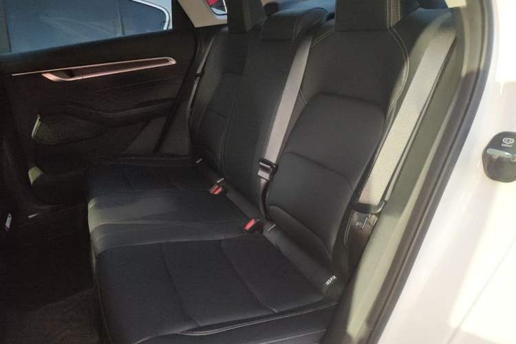 Used Geely Auto Emgrand 2025 4th Generation 1.5L CVT Starry Edition Left Rear Seat