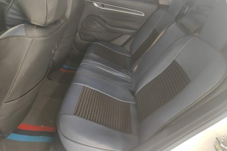Used Geely Auto Emgrand 2025 4th Generation 1.5L Manual – Dragon Edition Left Rear Seat