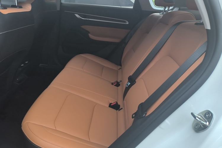 Used Geely Auto Emgrand 2025 4th Generation 1.5L CVT Flagship Version Left Rear Seat