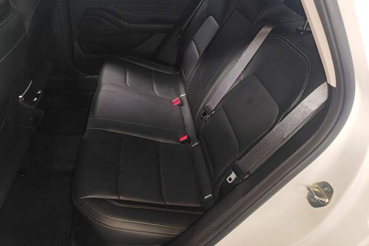 Used Geely Auto Emgrand 2025 4th Generation 1.5L CVT Longteng Edition Left Rear Seat