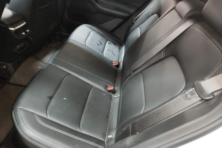 Used Geely Auto Emgrand 2025 4th Generation 1.5L CVT Longteng Edition Left Rear Seat