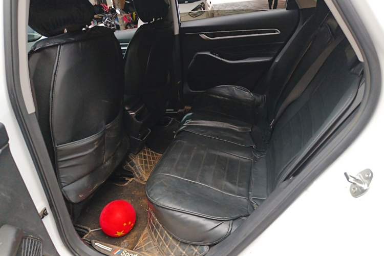 Used Geely Auto Emgrand 2025 4th Generation 1.5L Manual – Dragon Edition Left Rear Seat