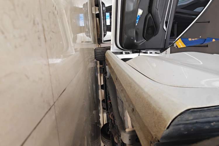 Used Geely Auto Emgrand 2025 4th Generation 1.5L CVT Longteng Edition Left Side Sill