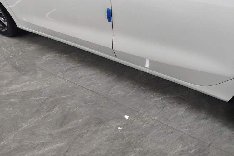 Used Geely Auto Emgrand 2025 4th Generation 1.5L CVT Flagship Version Left Side Sill