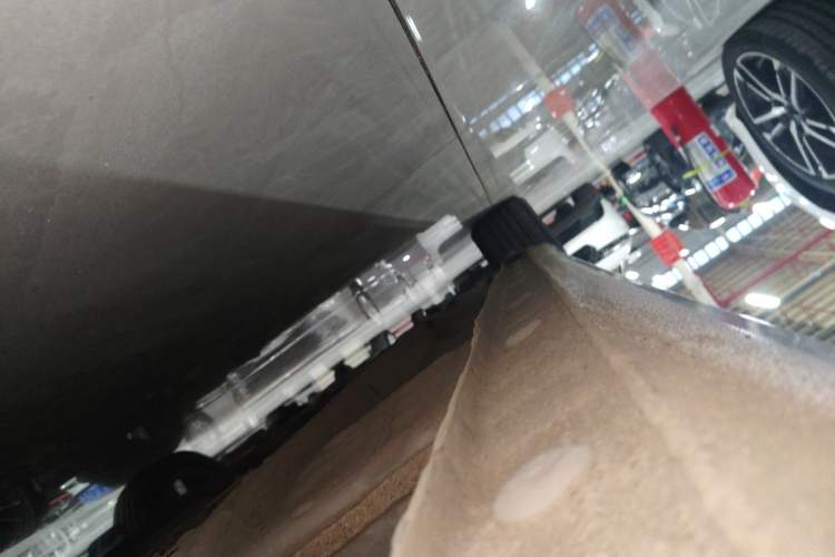 Used Geely Auto Emgrand 2025 4th Generation 1.5L CVT Longteng Edition Left Side Sill