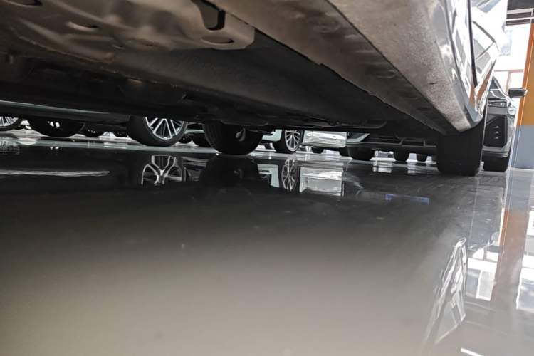 Used Geely Auto Emgrand 2025 4th Generation 1.5L CVT Flagship Version Left Side Sill