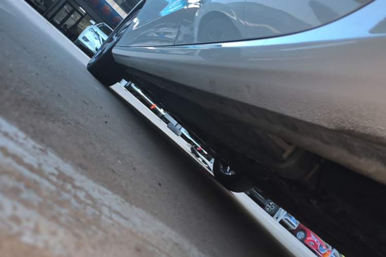 Used Geely Auto Emgrand 2025 4th Generation 1.5L CVT Flagship Version Left Side Sill