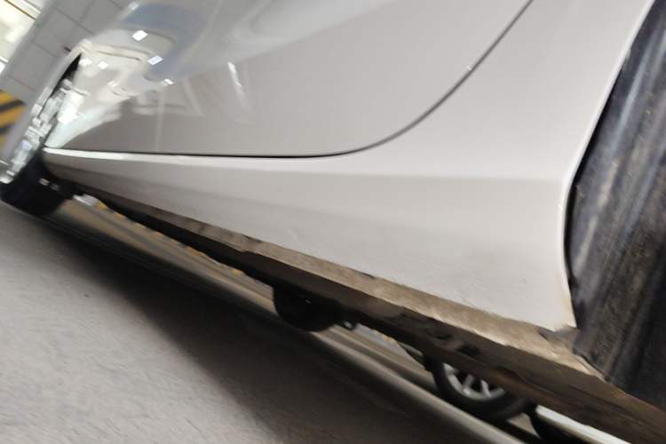 Used Geely Auto Emgrand 2025 4th Generation 1.5L Manual - Starry Edition Left Side Sill