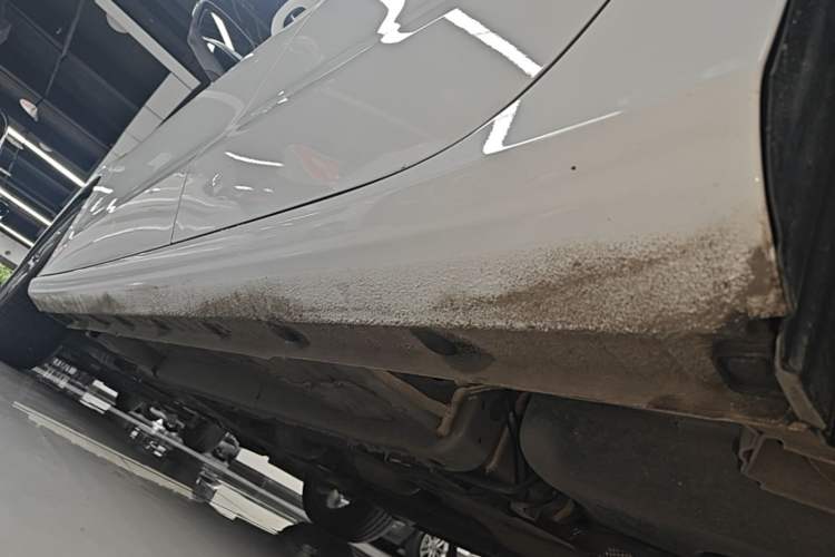 Used Geely Auto Emgrand 2025 4th Generation 1.5L CVT Luxury Version Left Side Sill
