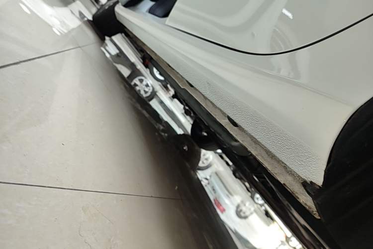 Used Geely Auto Emgrand 2025 4th Generation 1.5L CVT Longteng Edition Left Side Sill