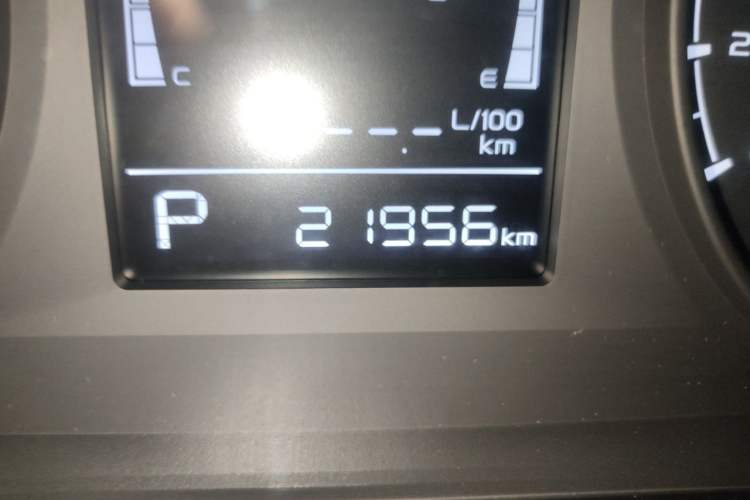 Used Geely Auto Emgrand 2025 4th Generation 1.5L CVT Starry Edition Odometer Close Up