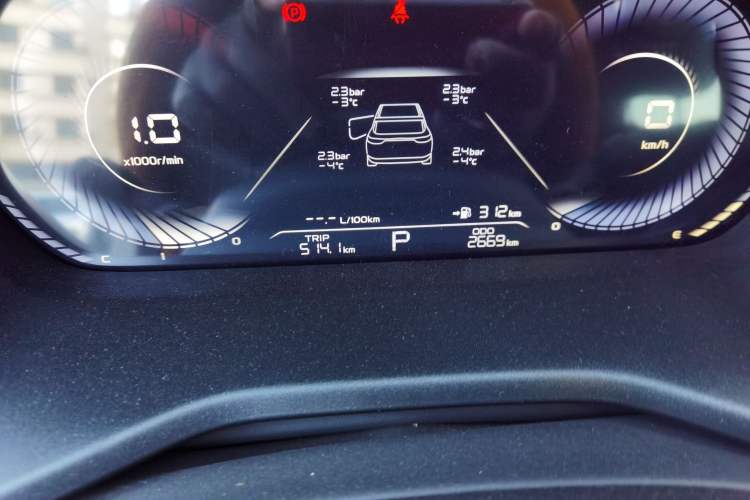 Used Geely Auto Emgrand 2025 4th Generation 1.5L CVT Longteng Edition Odometer Close Up