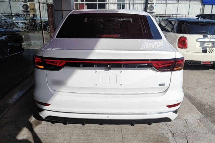 Used Geely Auto Emgrand 2025 4th Generation 1.5L CVT Flagship Version Rear