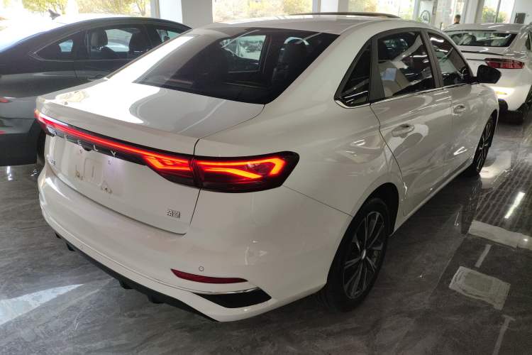 Used Geely Auto Emgrand 2025 4th Generation 1.5L CVT Flagship Version Rear Right 45 Deg