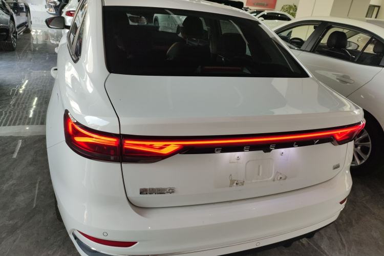 Used Geely Auto Emgrand 2025 4th Generation 1.5L CVT Flagship Version Rear