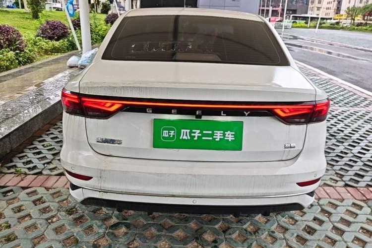 Used Geely Auto Emgrand 2025 4th Generation 1.5L CVT Flagship Version Rear