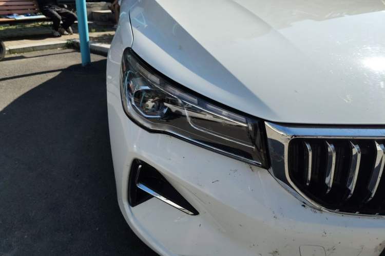 Used Geely Auto Emgrand 2025 4th Generation 1.5L CVT Starry Edition Right Front Headlight