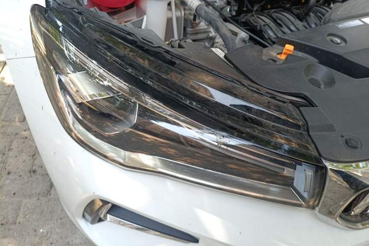 Used Geely Auto Emgrand 2025 4th Generation 1.5L CVT Luxury Version Right Front Headlight