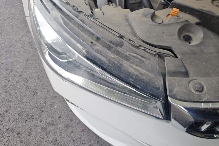 Used Geely Auto Emgrand 2025 4th Generation 1.5L Manual - Starry Edition Right Front Headlight