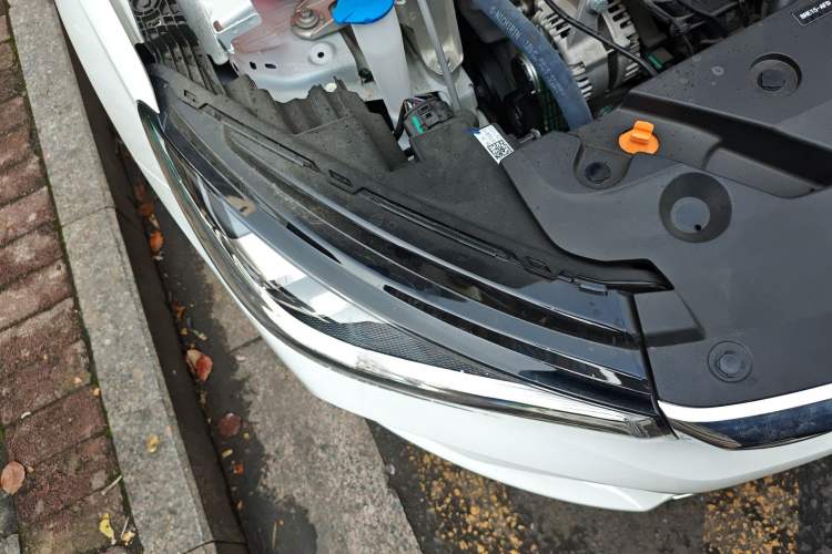 Used Geely Auto Emgrand 2025 4th Generation 1.5L CVT Luxury Version Right Front Headlight