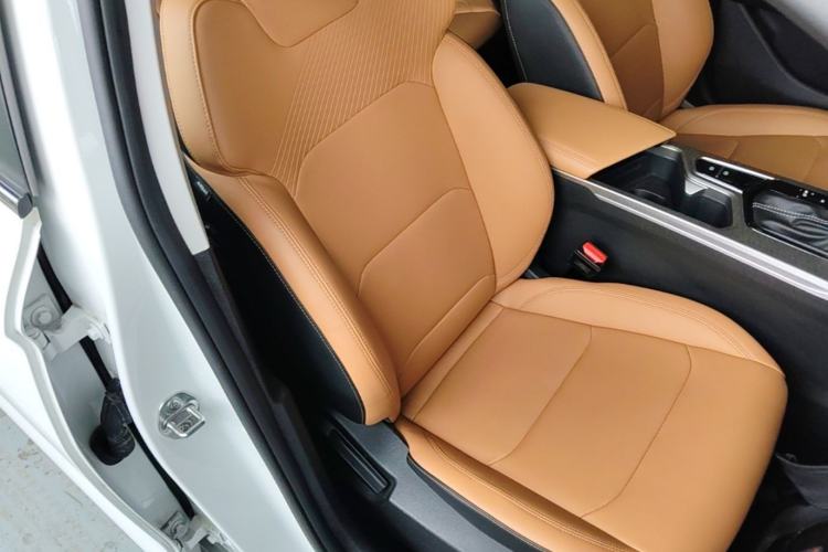 Used Geely Auto Emgrand 2025 4th Generation 1.5L CVT Flagship Version Right Front Seat