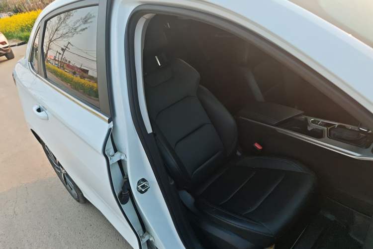 Used Geely Auto Emgrand 2025 4th Generation 1.5L CVT Luxury Version Right Front Seat