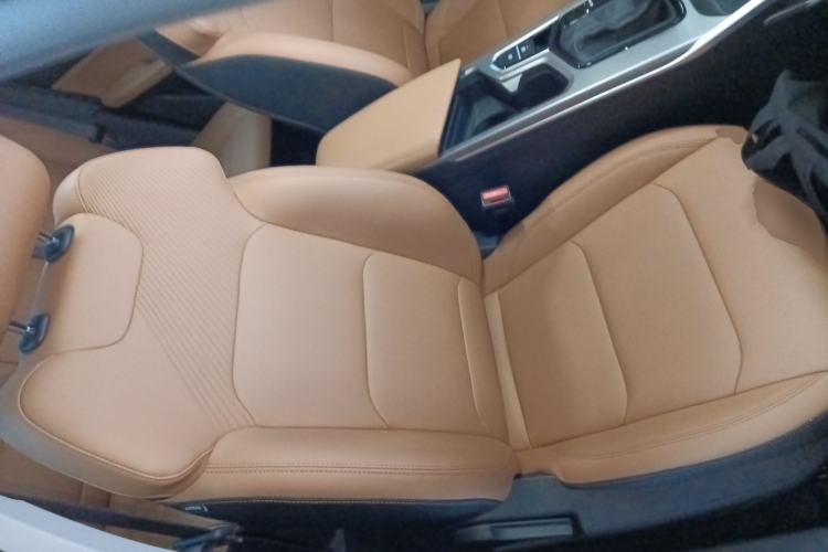 Used Geely Auto Emgrand 2025 4th Generation 1.5L CVT Flagship Version Right Front Seat