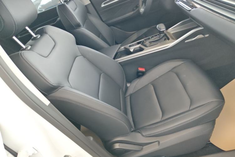 Used Geely Auto Emgrand 2025 4th Generation 1.5L CVT Starry Edition Right Front Seat