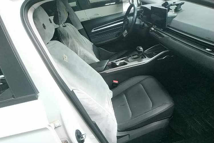 Used Geely Auto Emgrand 2025 4th Generation 1.5L CVT Longteng Edition Right Front Seat